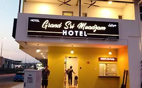 Grand Sri Muadzam Hotel